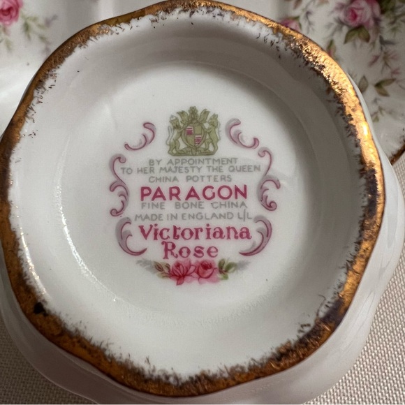 PARAGON “Victoriano Rose” Cup & Saucer - Picture 2 of 2
